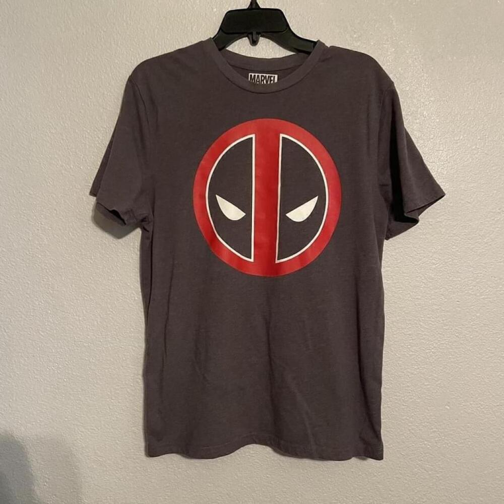 Deadpool Distressed Logo Men's T-shirt